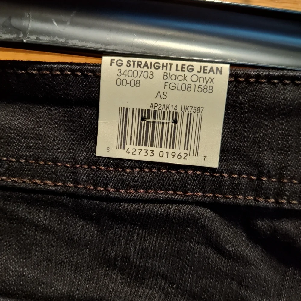 NWT Womens Faded Glory Black Jeans, 14 Petite, Straight Leg Eased - Picture 5 of 7